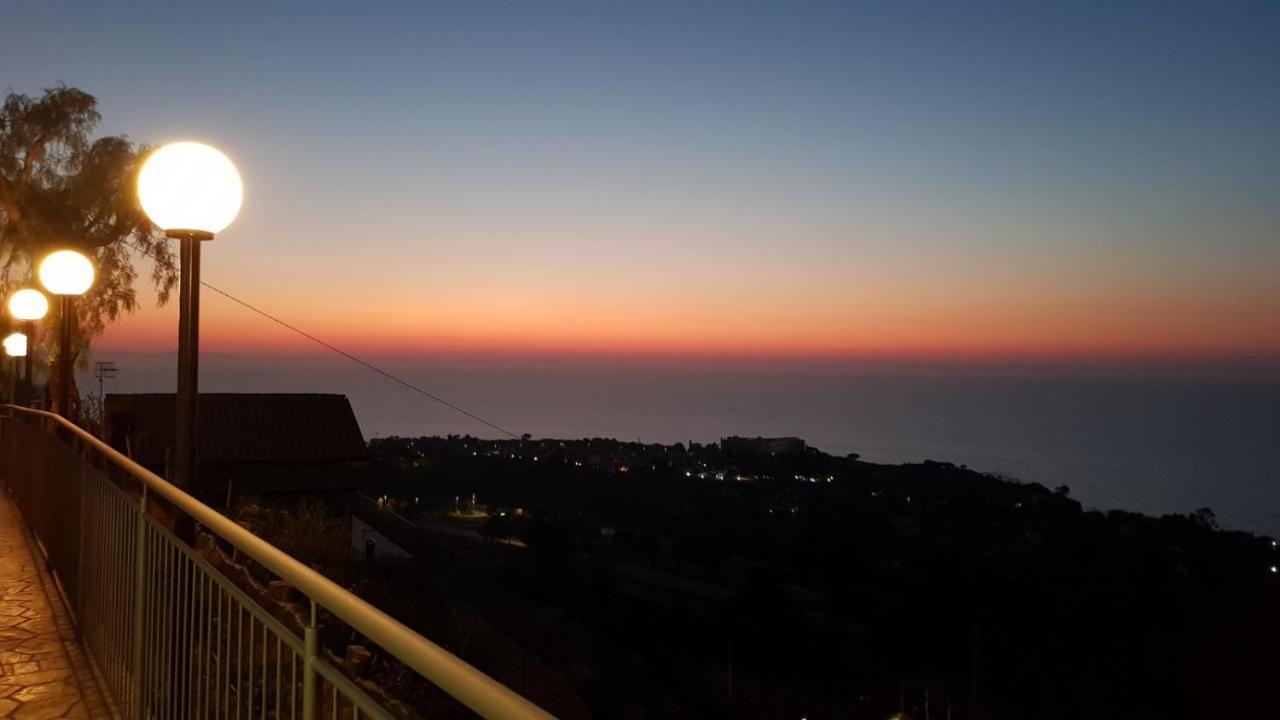 Villa Le Terrazze Cefalù Eksteriør billede
